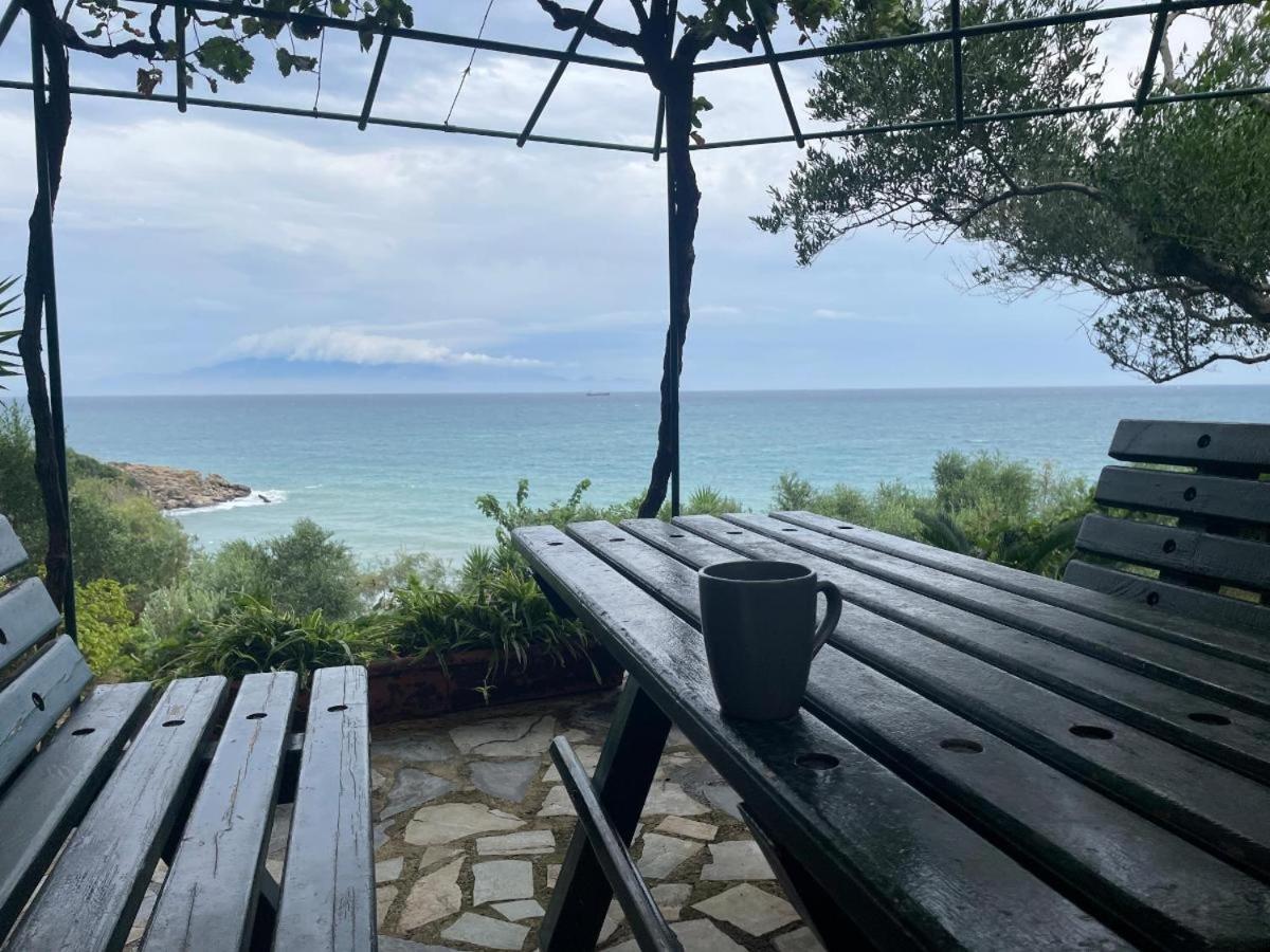 Villa Agia Aikaterini Amoudi Extérieur photo