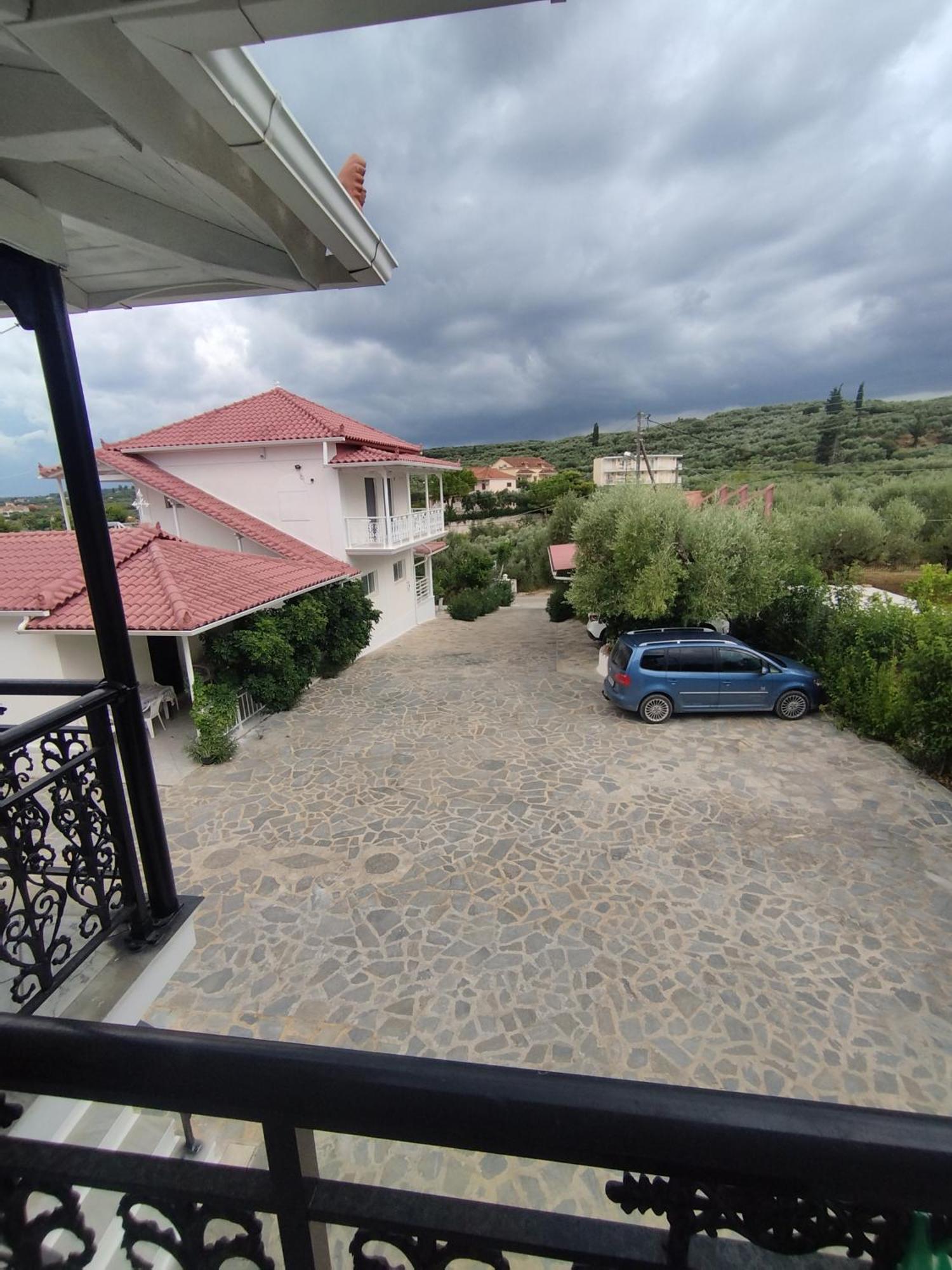 Villa Agia Aikaterini Amoudi Extérieur photo