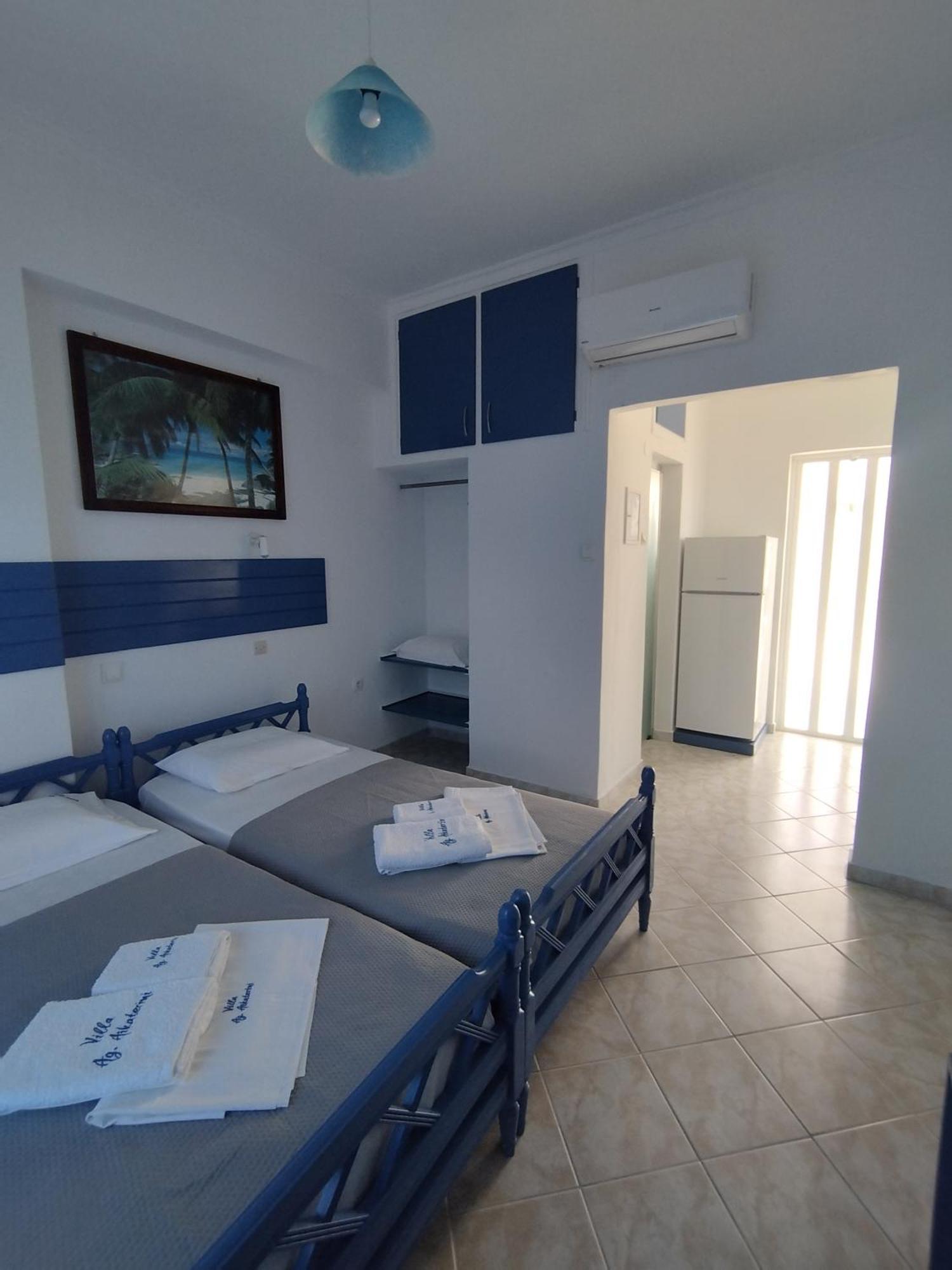 Villa Agia Aikaterini Amoudi Extérieur photo