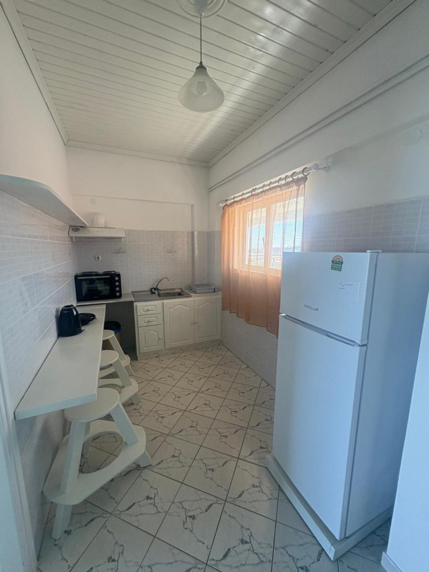 Villa Agia Aikaterini Amoudi Extérieur photo