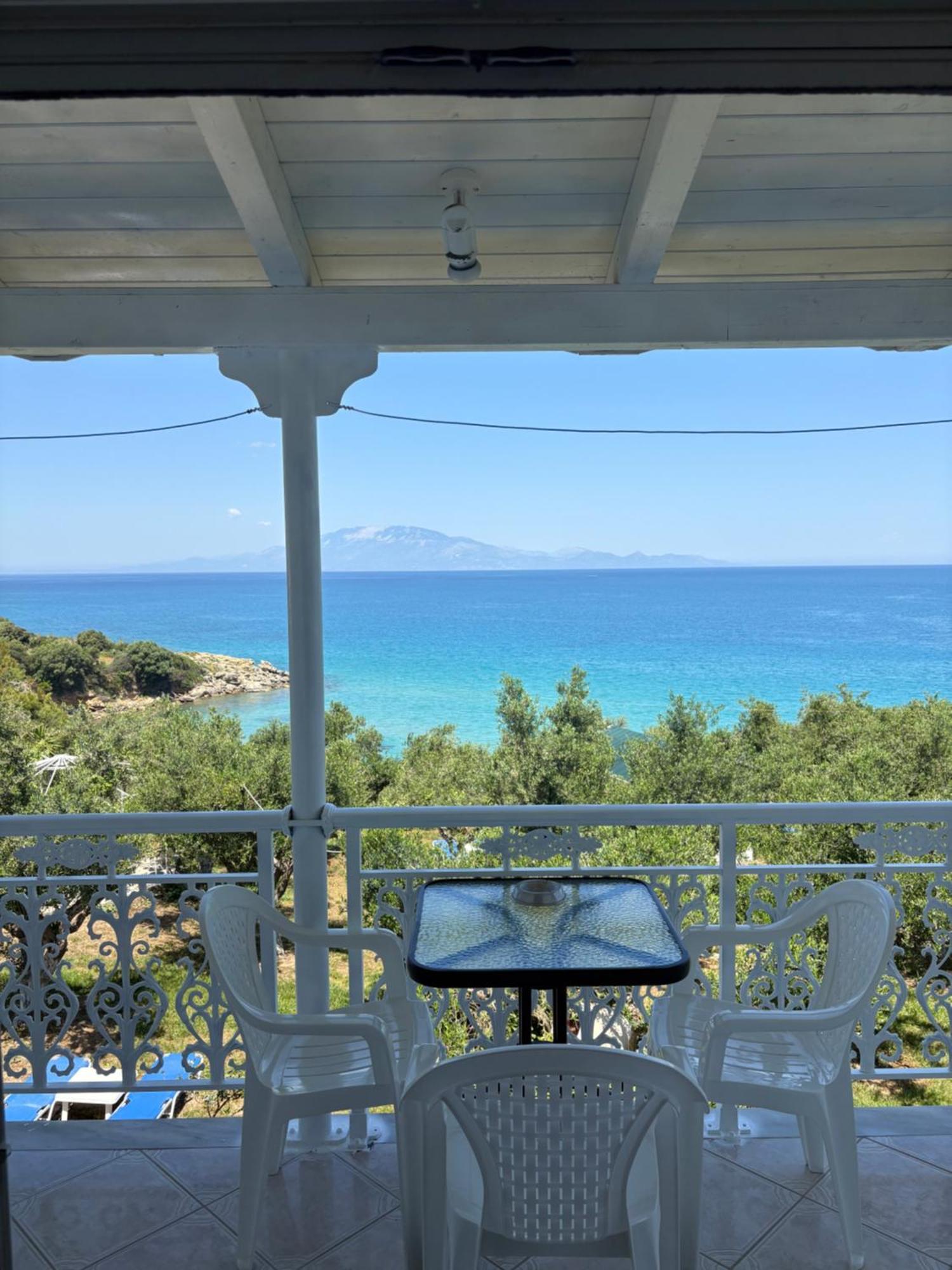 Villa Agia Aikaterini Amoudi Extérieur photo
