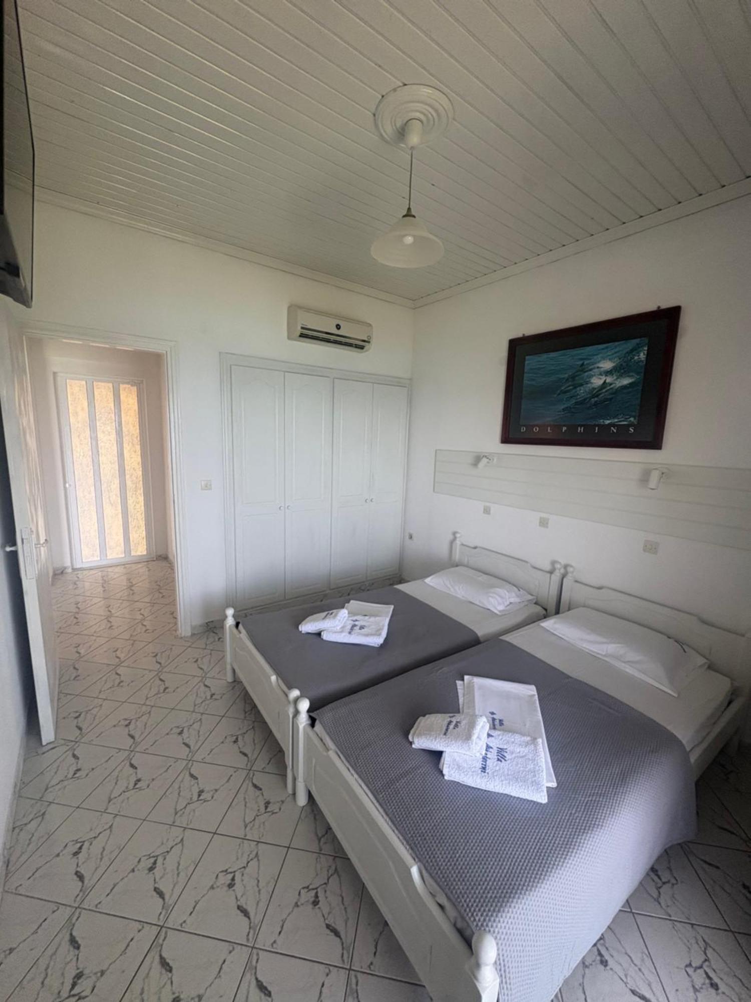 Villa Agia Aikaterini Amoudi Extérieur photo